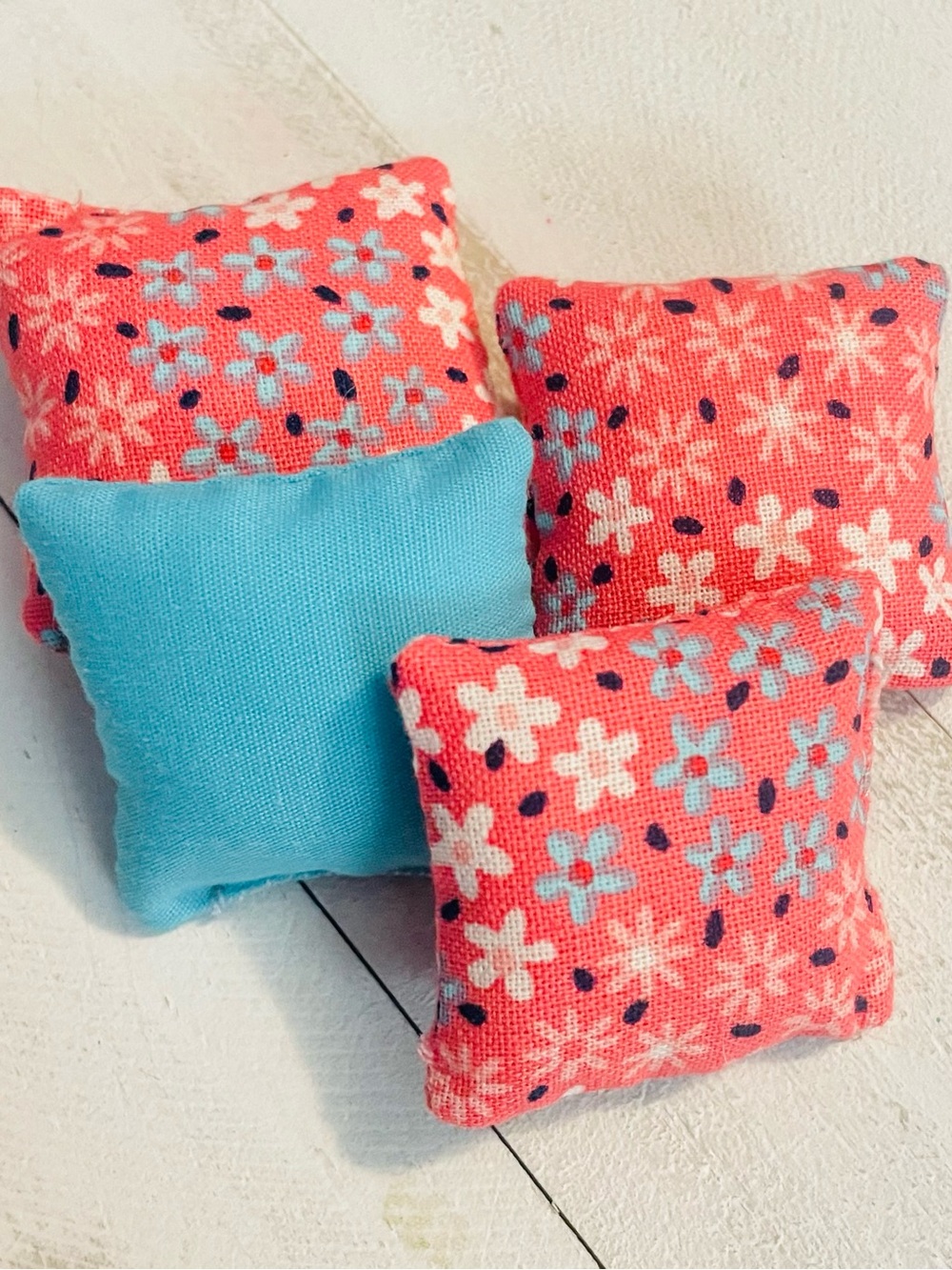Dollhouse miniature pillows - 1:12 scale and Barbie Dolls